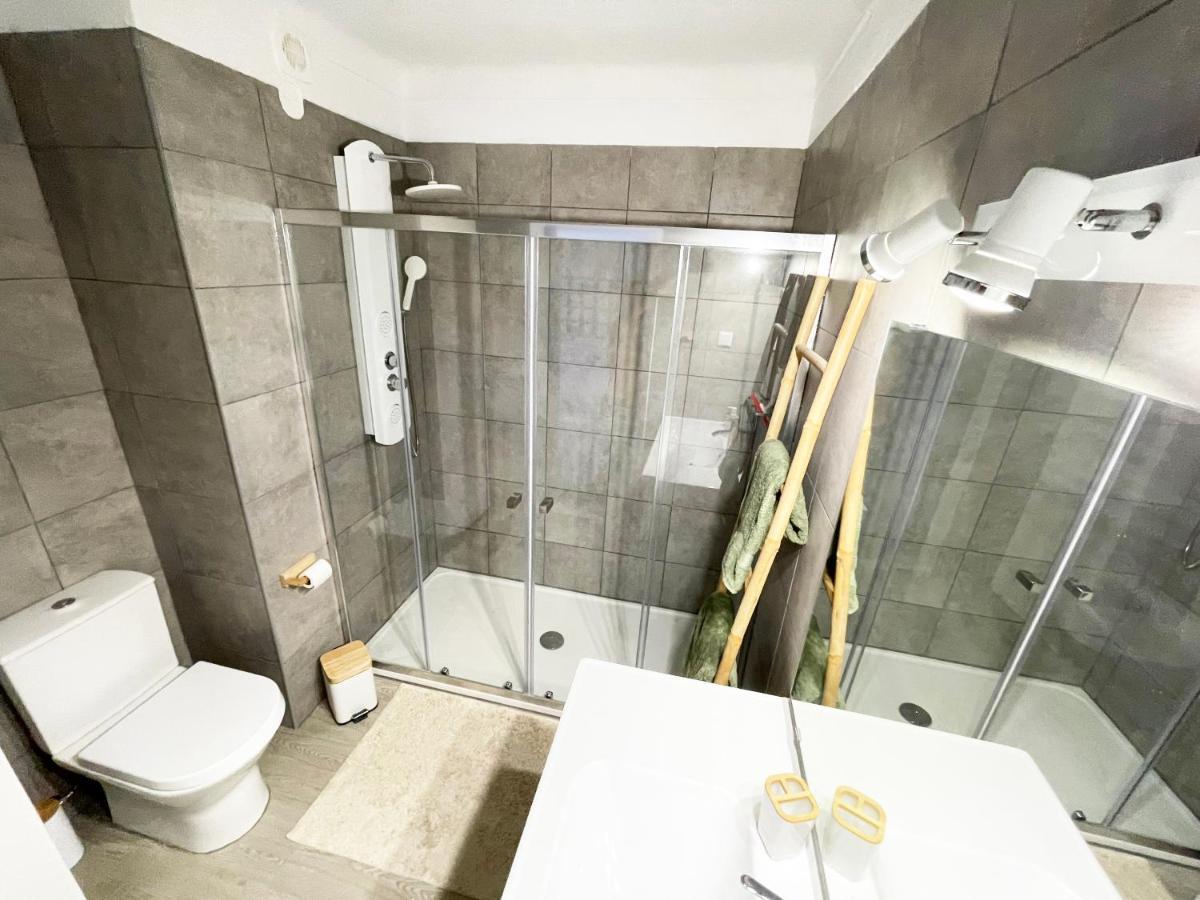 Panoramic Seaview - 2 Bedroom, Main Ave, 15 Min Walk Beach, Workspace 阿尔布费拉 外观 照片